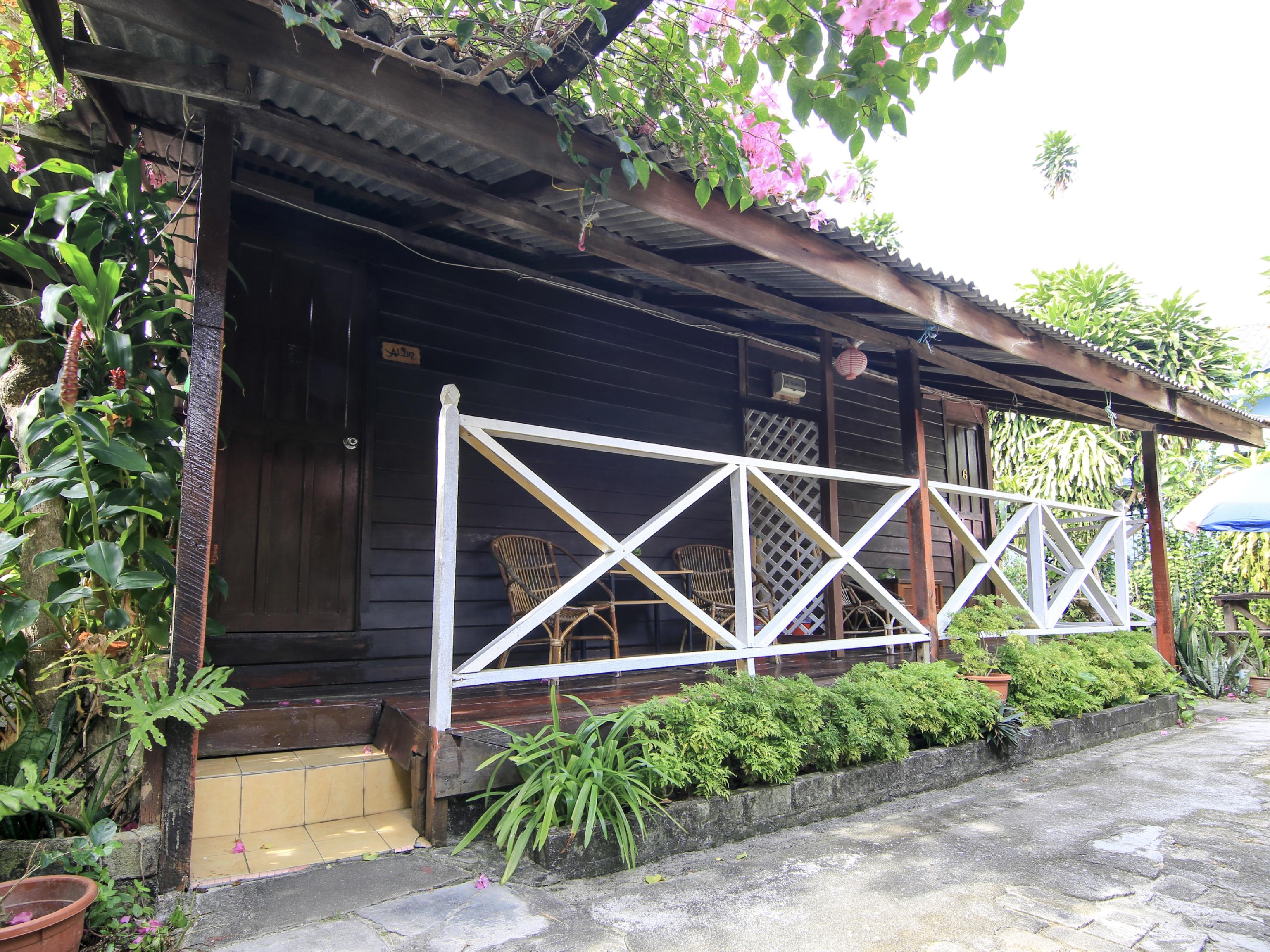Ombak Inn Chalet Kampung Teluk Nipah Eksteriør billede
