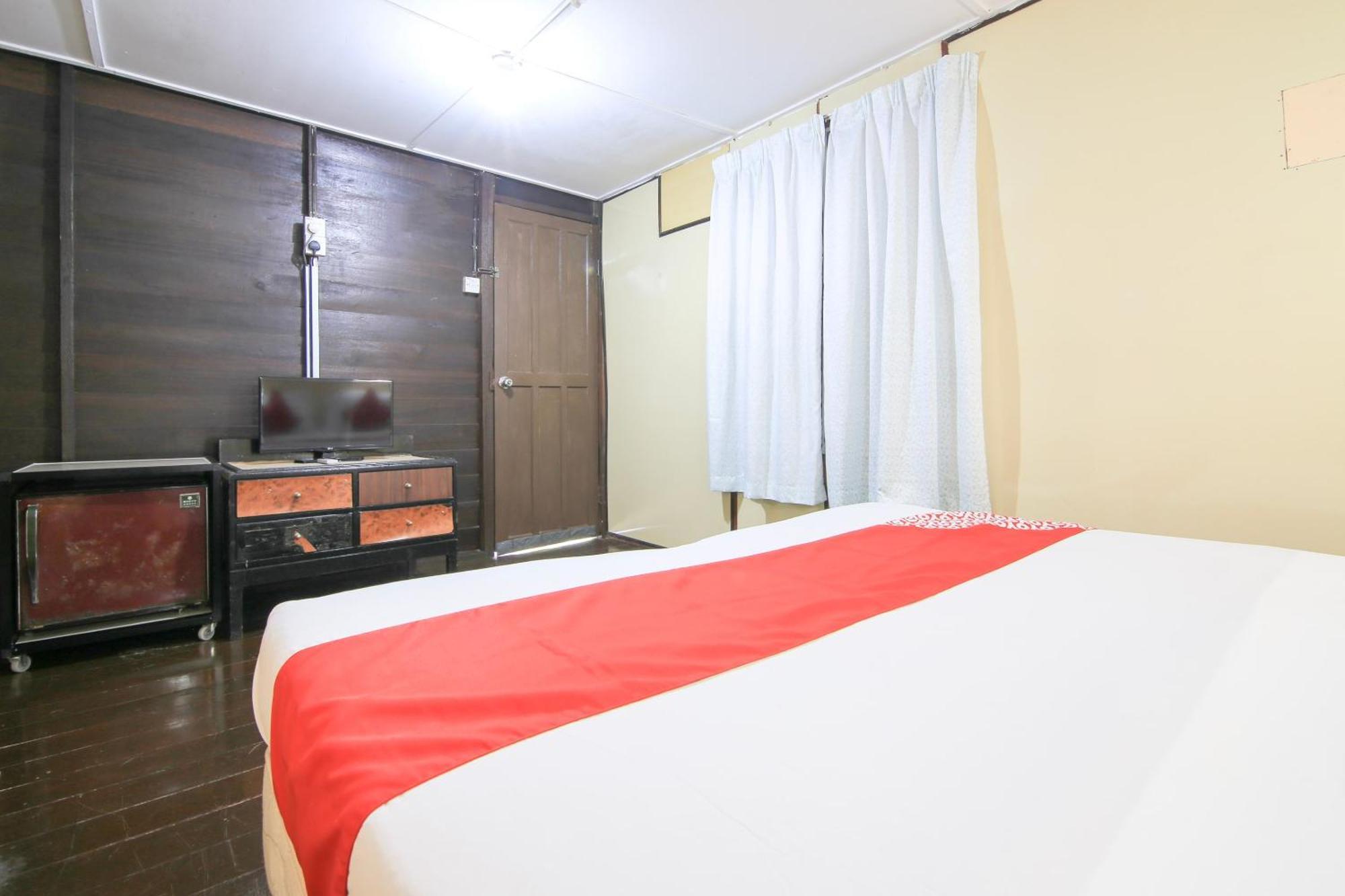Ombak Inn Chalet Kampung Teluk Nipah Eksteriør billede