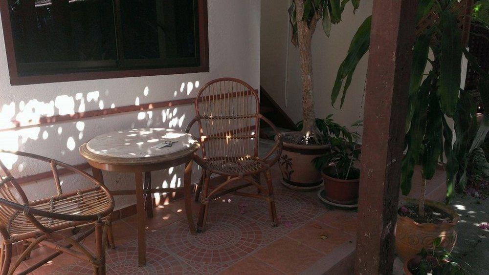 Ombak Inn Chalet Kampung Teluk Nipah Eksteriør billede