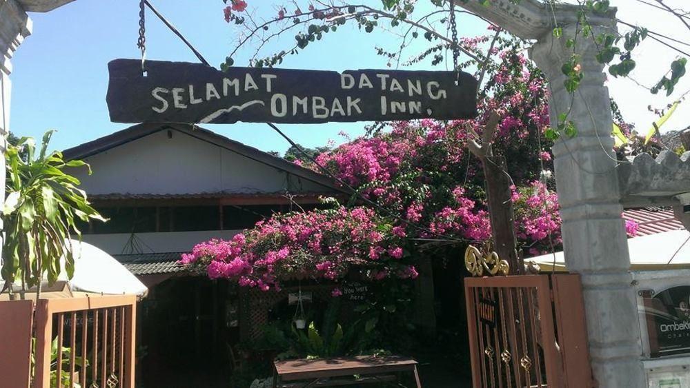 Ombak Inn Chalet Kampung Teluk Nipah Eksteriør billede